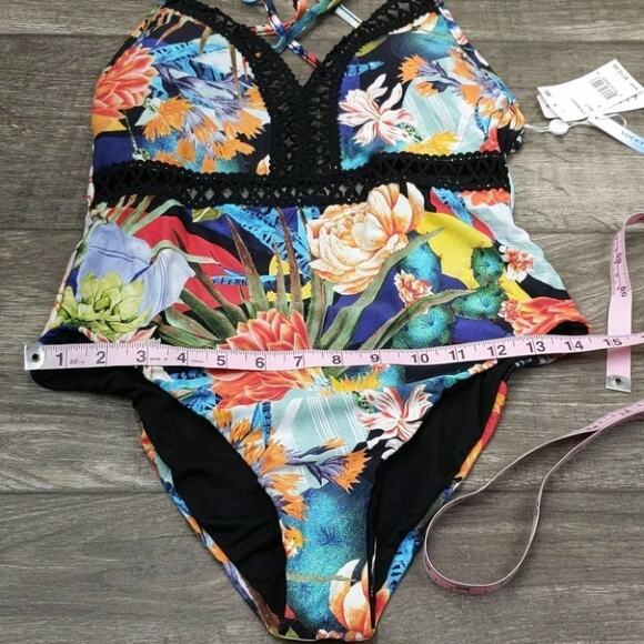 Lucky Brand Crochet Accent V Neck One Piece Size S - Picture 5 of 9